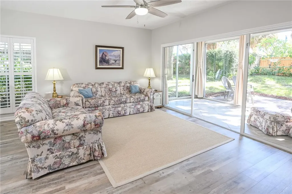 11300 Harbor Way Largo FL 33774