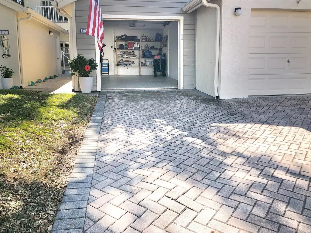 11300 Harbor Way Largo FL 33774
