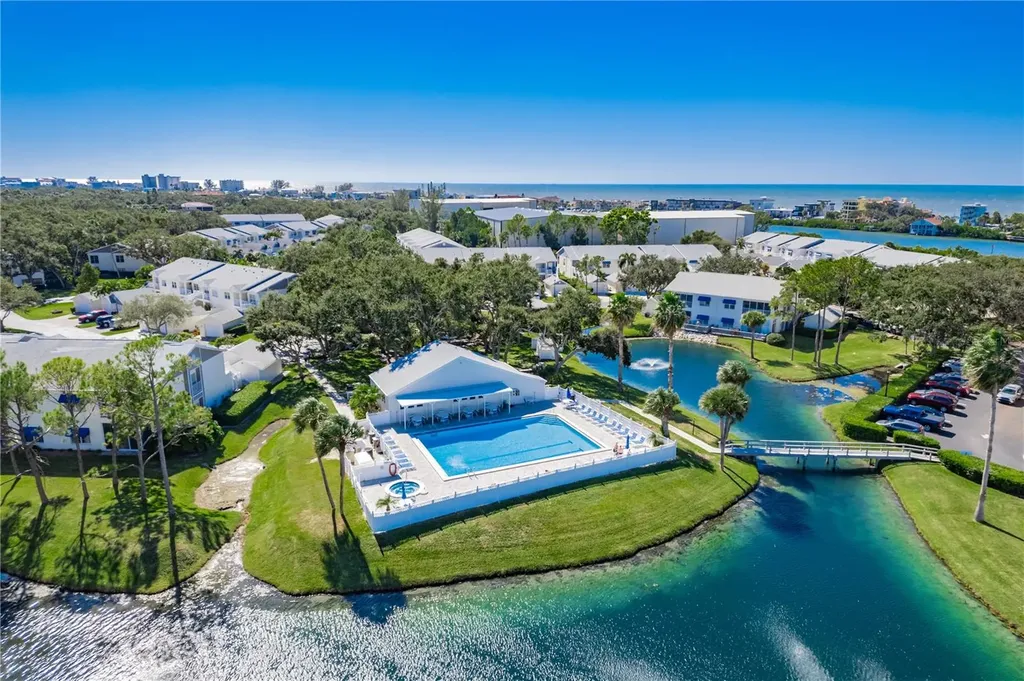 11300 Harbor Way Largo FL 33774