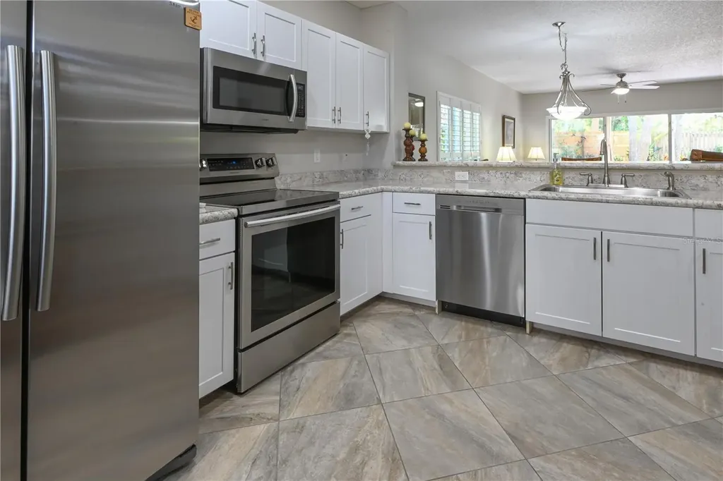 11300 Harbor Way Largo FL 33774