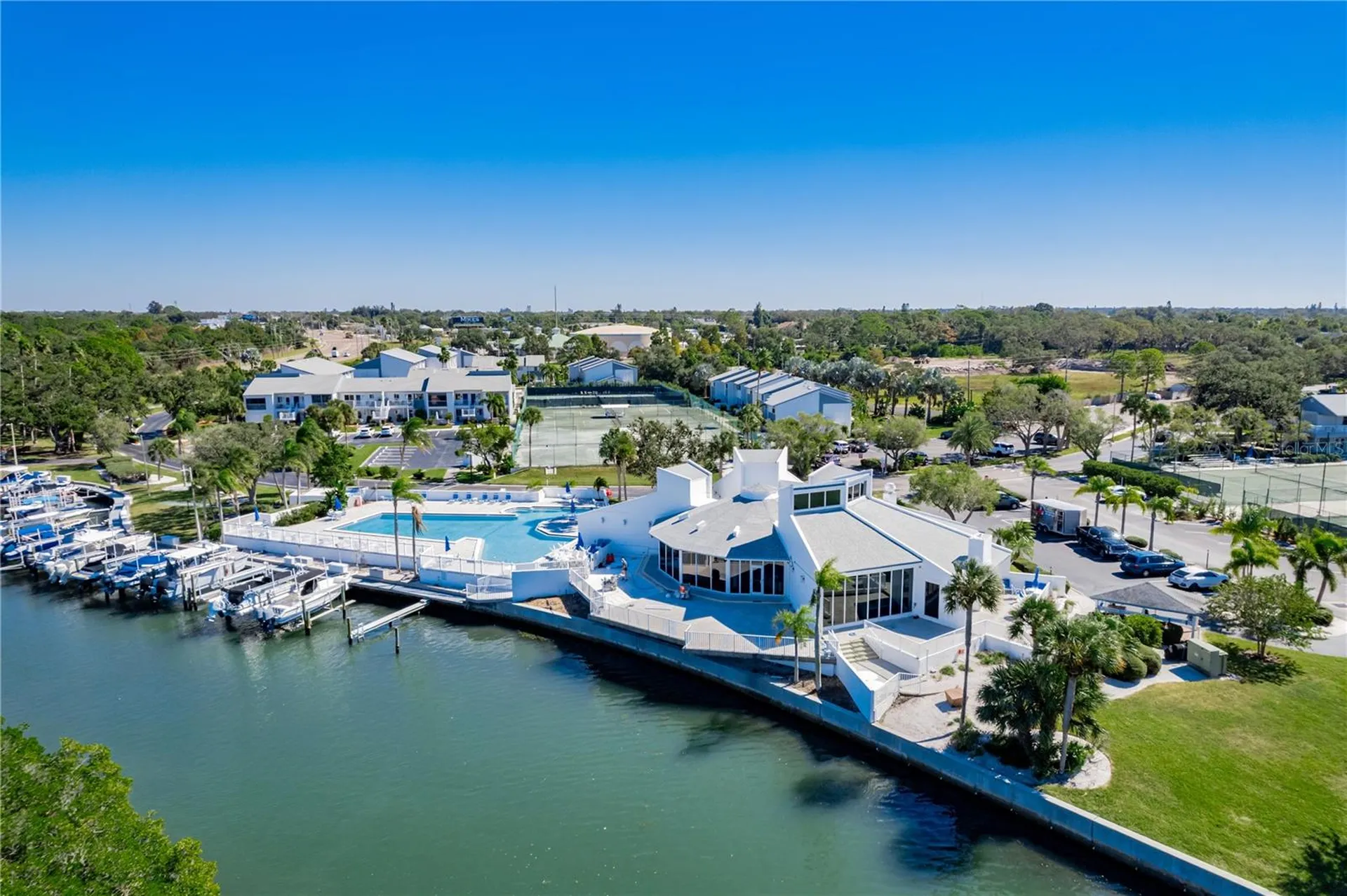 11300 Harbor Way Largo FL 33774