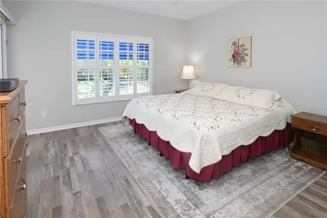 11300 Harbor Way Largo FL 33774