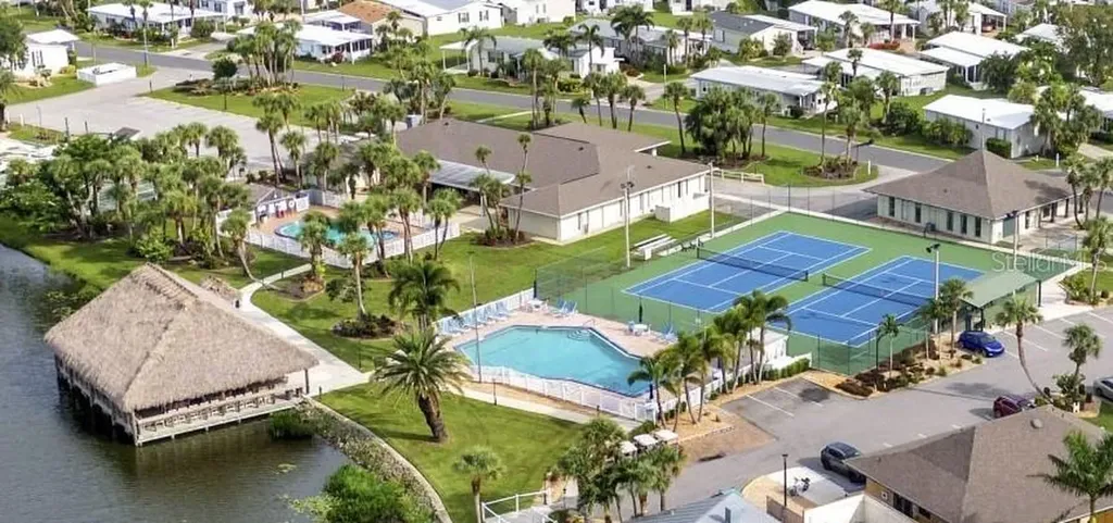 2100 Kings Highway Port Charlotte FL 33980