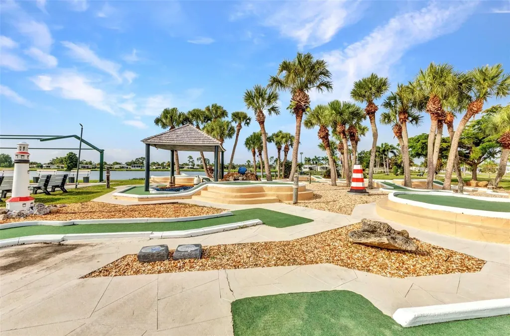 2100 Kings Highway Port Charlotte FL 33980