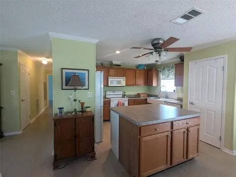 2100 Kings Highway Port Charlotte FL 33980