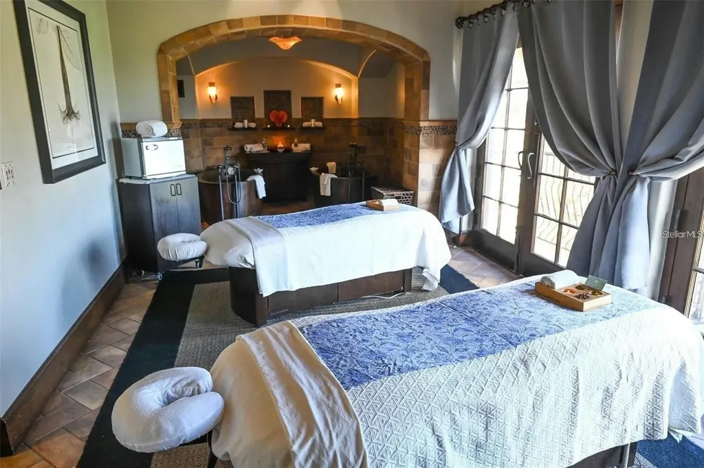 15701 Vetta Drive Montverde FL 34756