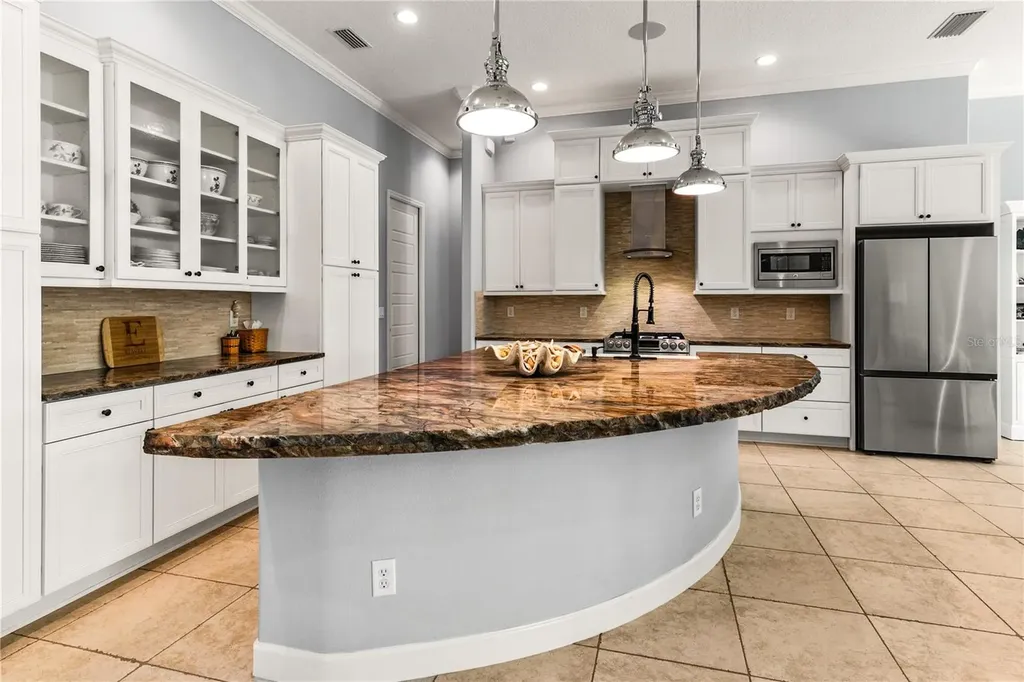 8065 Bridgeport Bay Circle Mount Dora FL 32757