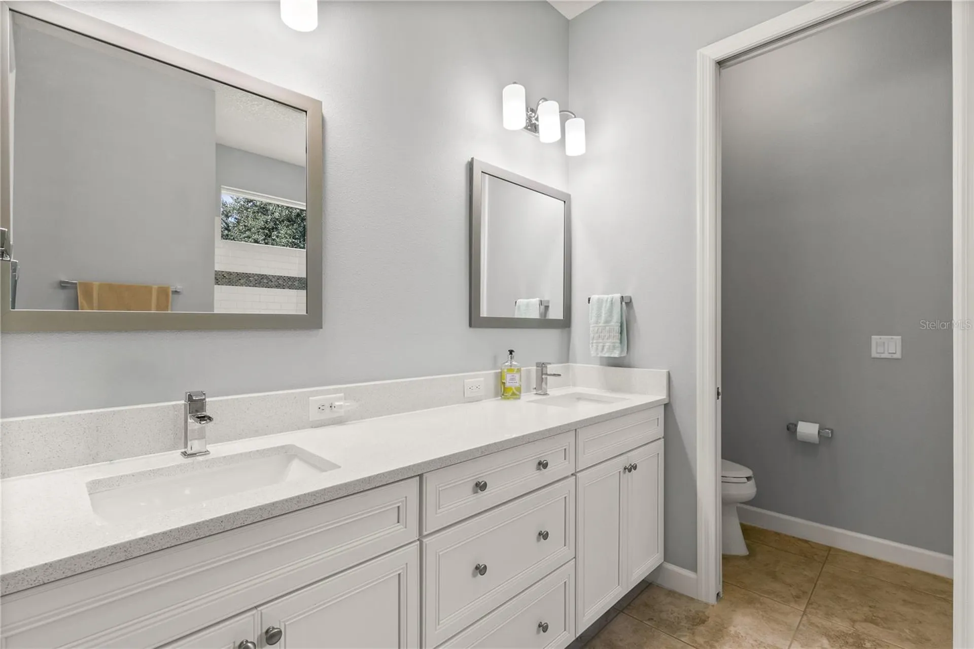 8065 Bridgeport Bay Circle Mount Dora FL 32757