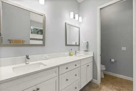 8065 Bridgeport Bay Circle Mount Dora FL 32757
