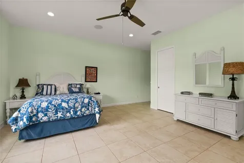 8065 Bridgeport Bay Circle Mount Dora FL 32757