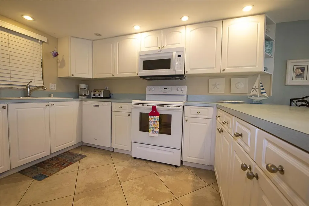 1571 S Atlantic Avenue New Smyrna Beach FL 32169