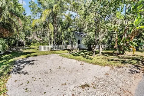 344 Bay Street Palm Harbor FL 34683