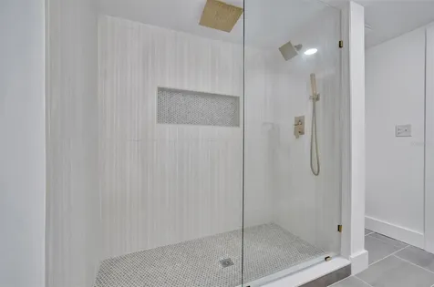 2713 4th Avenue W Bradenton FL 34205