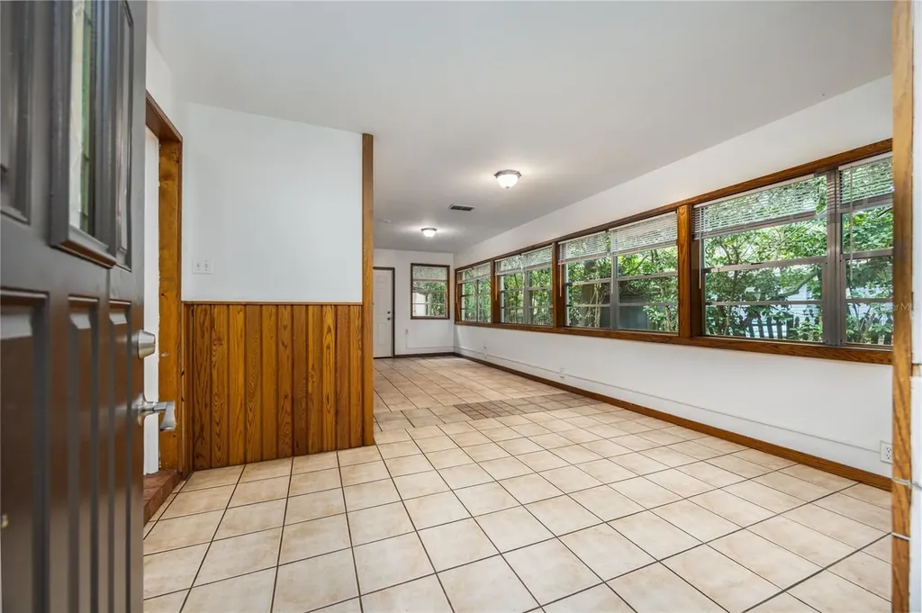 4156 NW 10th Street Gainesville FL 32609