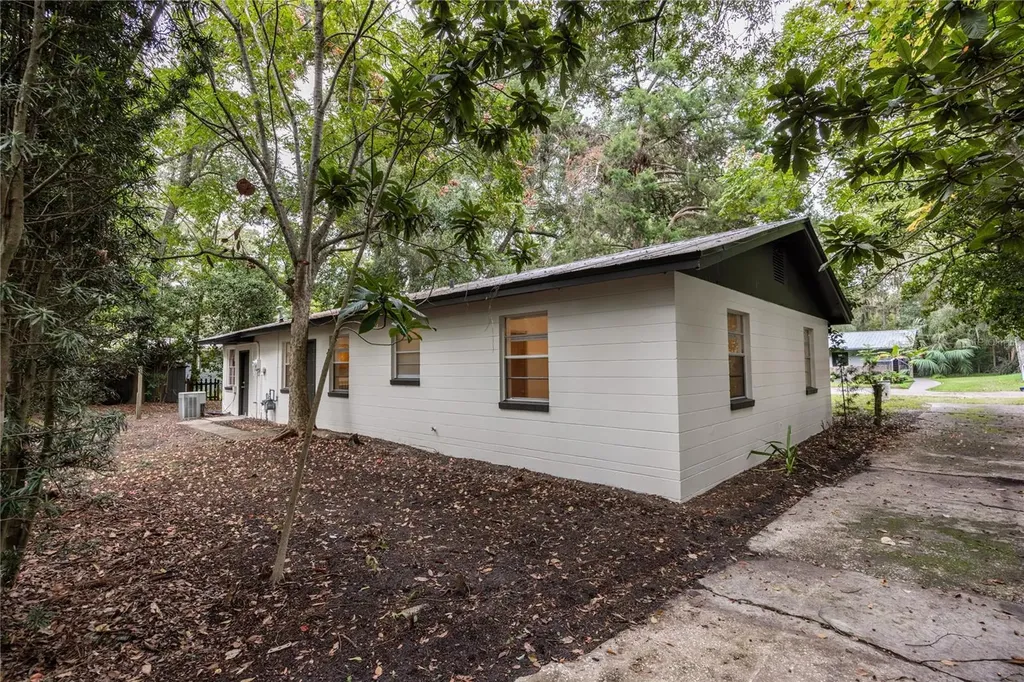 4156 NW 10th Street Gainesville FL 32609