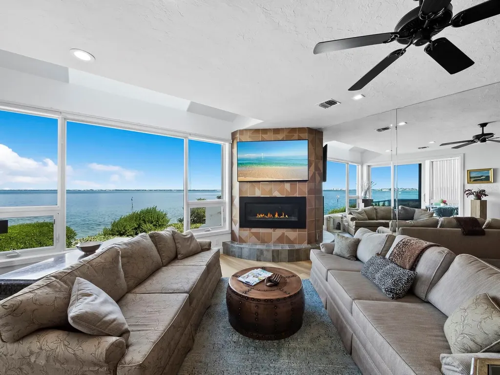 340 Gulf Of Mexico Drive Longboat Key FL 34228