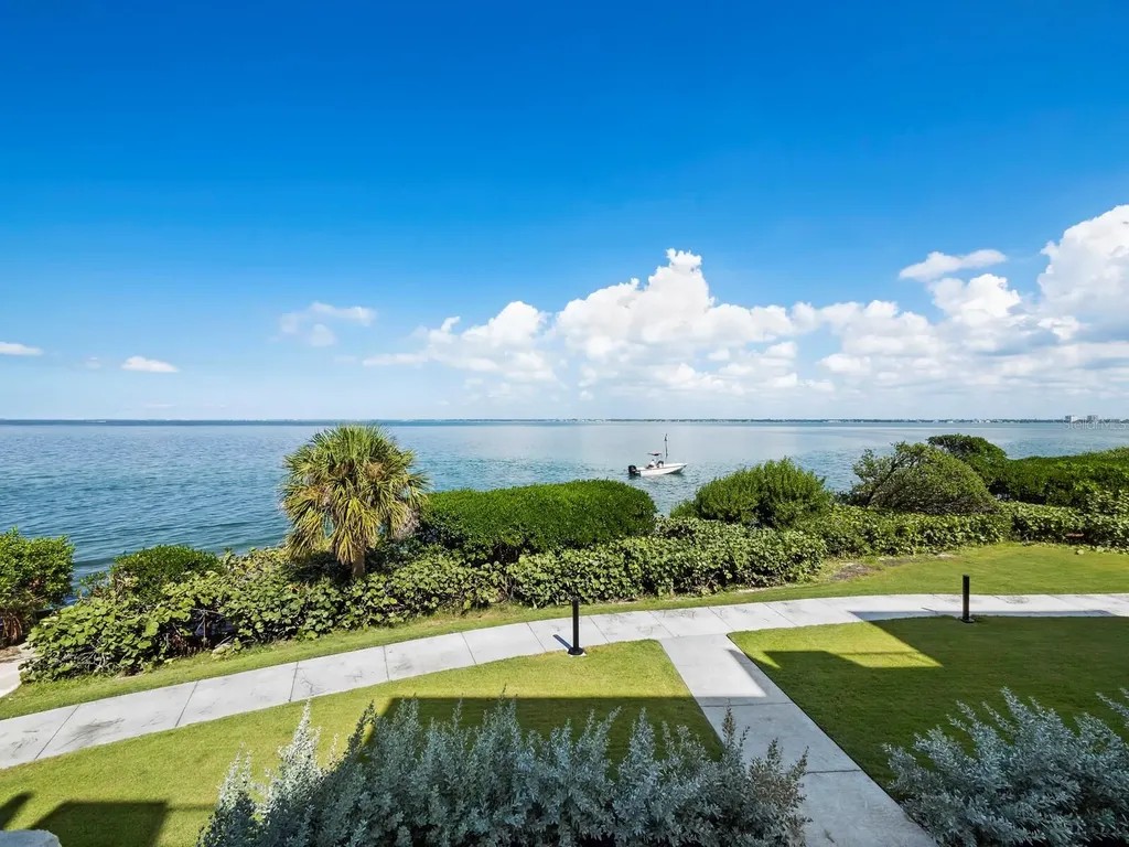 340 Gulf Of Mexico Drive Longboat Key FL 34228