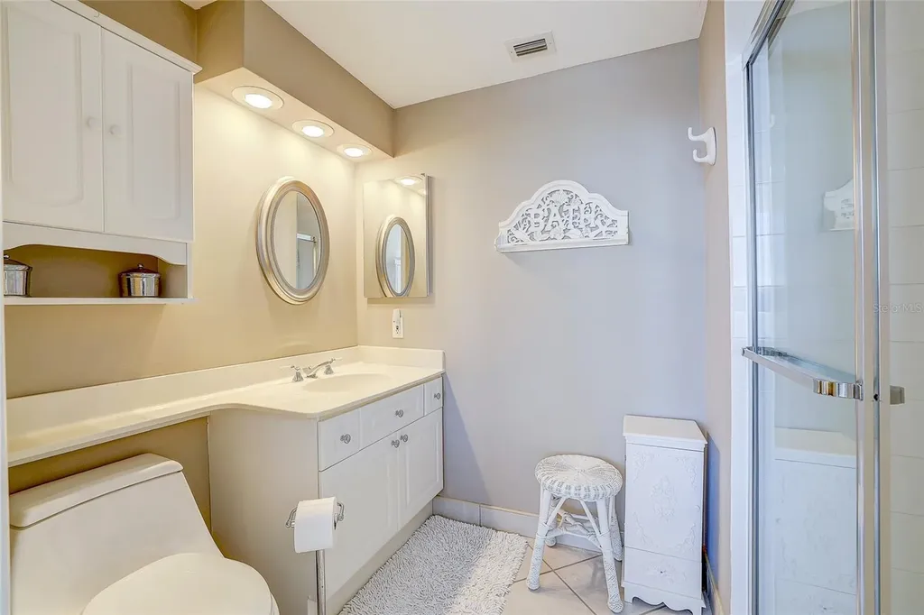 1800 Benjamin Franklin Drive Sarasota FL 34236