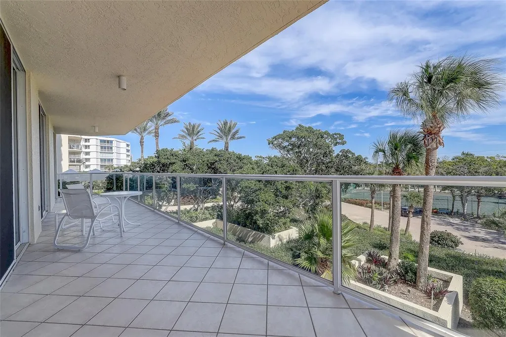 1800 Benjamin Franklin Drive Sarasota FL 34236