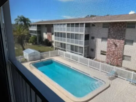 3751 S School Avenue Sarasota FL 34239