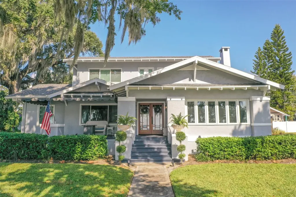 1433 N Lake Howard Drive Winter Haven FL 33881