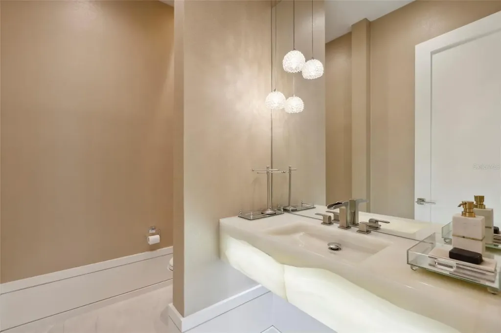 6149 Grosvenor Shore Drive Windermere FL 34786