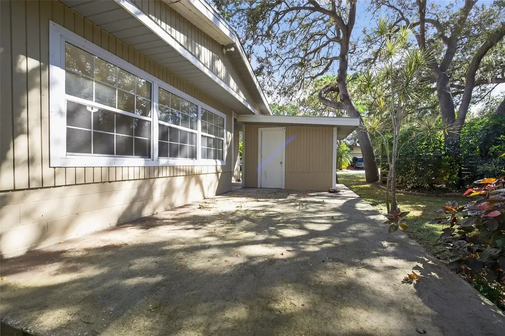 3711 Pinellas Avenue Safety Harbor FL 34695