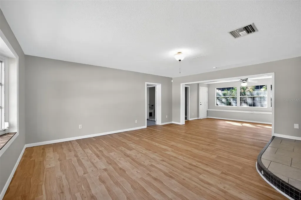 3711 Pinellas Avenue Safety Harbor FL 34695