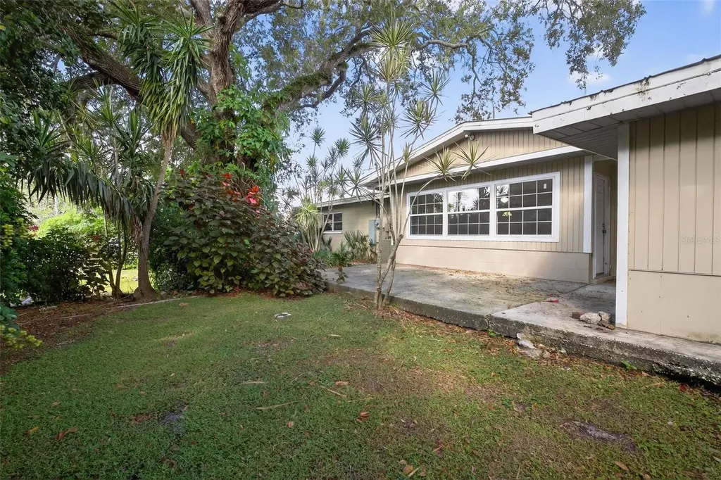3711 Pinellas Avenue Safety Harbor FL 34695