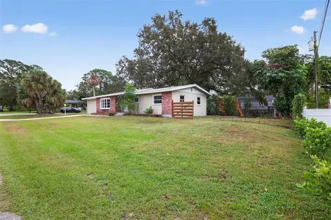 3711 Pinellas Avenue Safety Harbor FL 34695