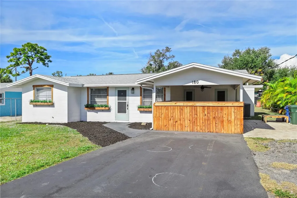 180 E Horton Avenue Englewood FL 34223