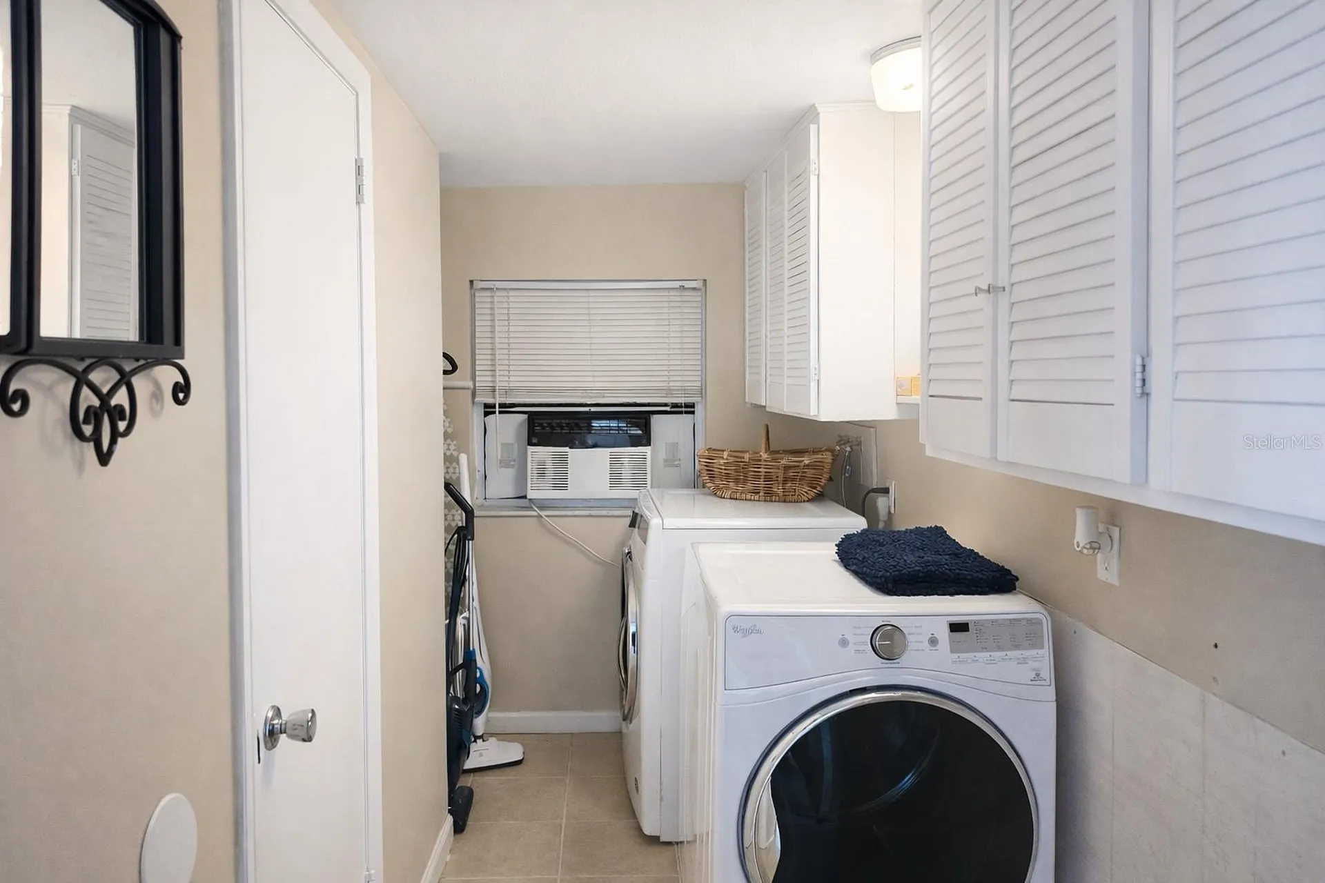 180 E Horton Avenue Englewood FL 34223