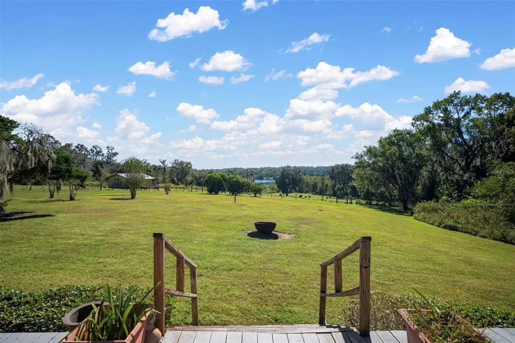 32854 Lister Road Dade City FL 33523