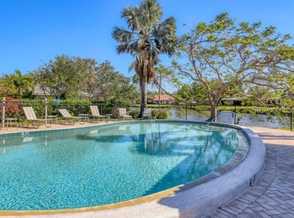 3880 Wilshire Circle Sarasota FL 34238