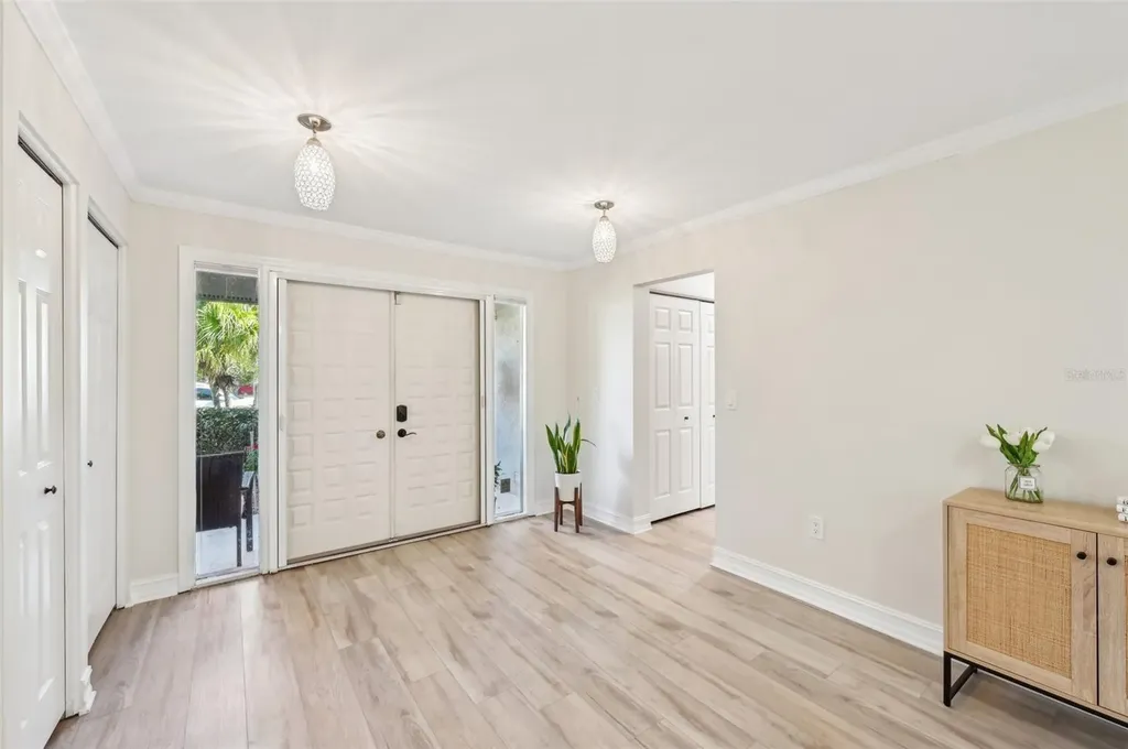 3880 Wilshire Circle Sarasota FL 34238