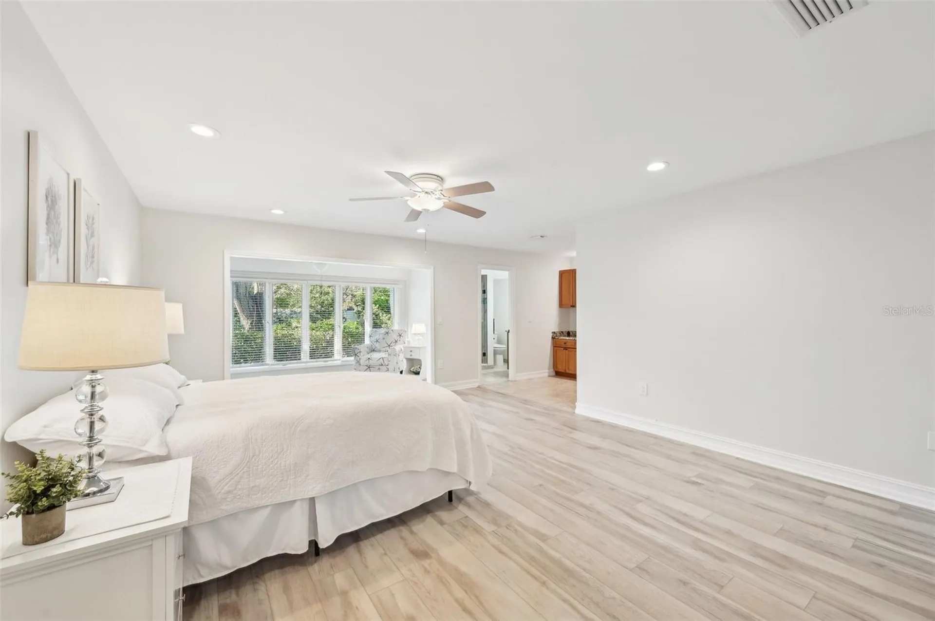 3880 Wilshire Circle Sarasota FL 34238