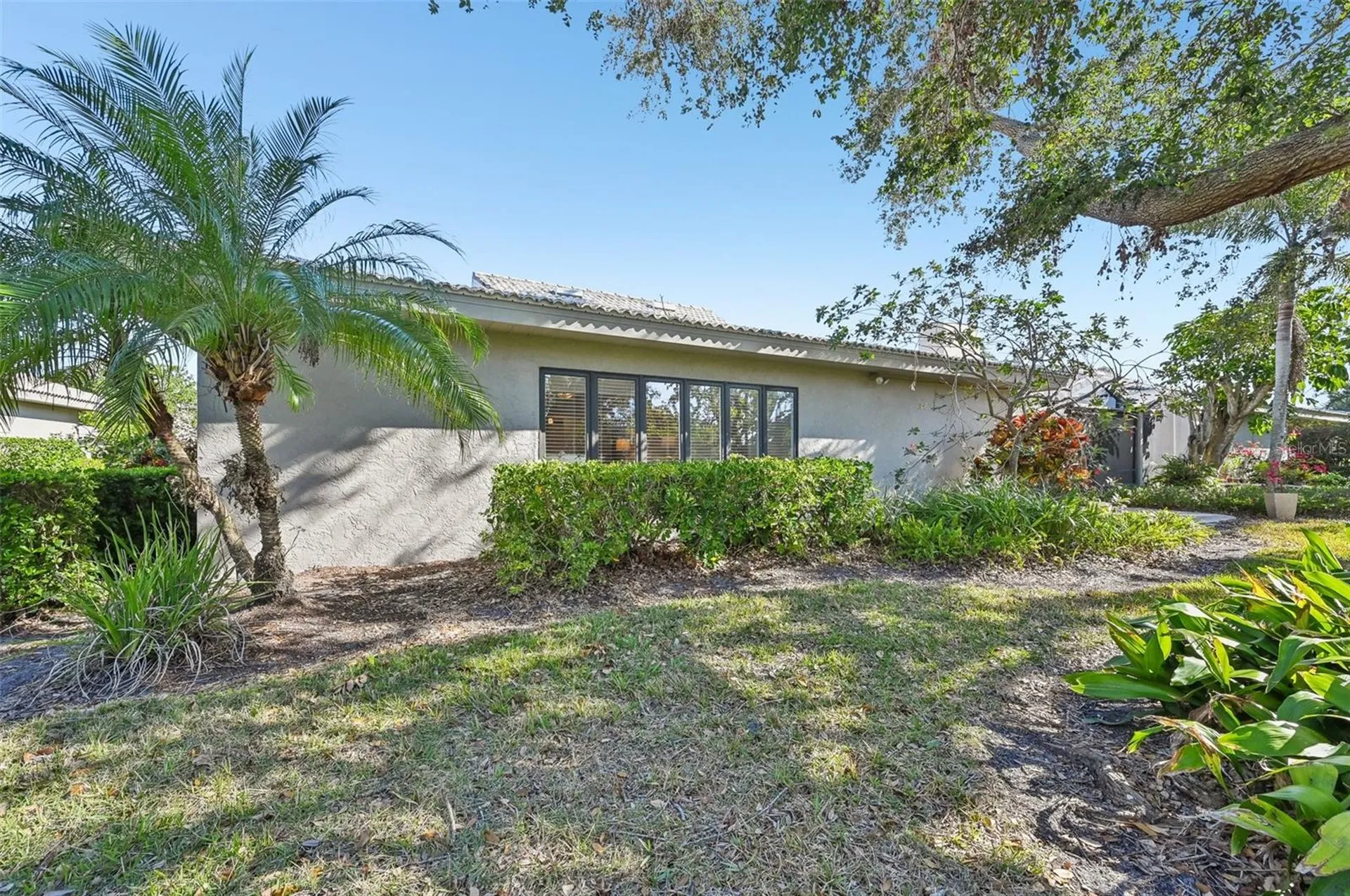 3880 Wilshire Circle Sarasota FL 34238