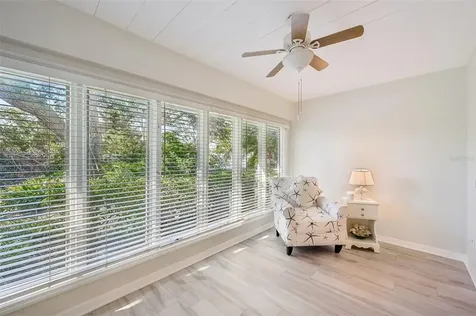 3880 Wilshire Circle Sarasota FL 34238