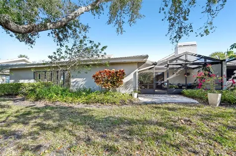 3880 Wilshire Circle Sarasota FL 34238