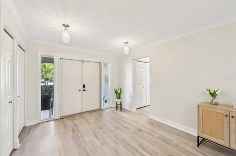 3880 Wilshire Circle Sarasota FL 34238