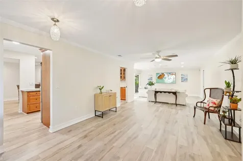 3880 Wilshire Circle Sarasota FL 34238