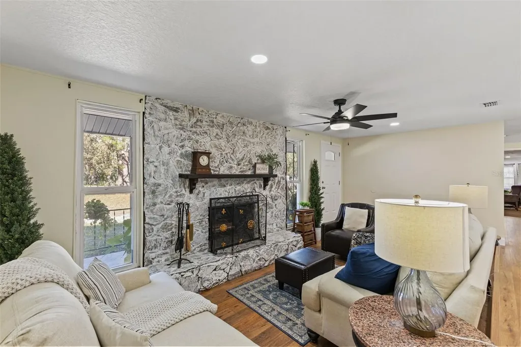 17504 Thomas Boulevard Hudson FL 34667