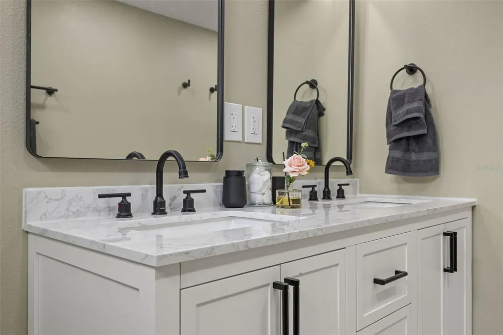17504 Thomas Boulevard Hudson FL 34667