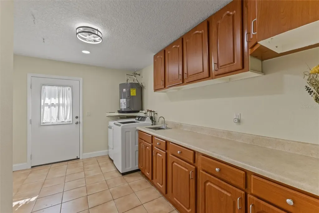 17504 Thomas Boulevard Hudson FL 34667