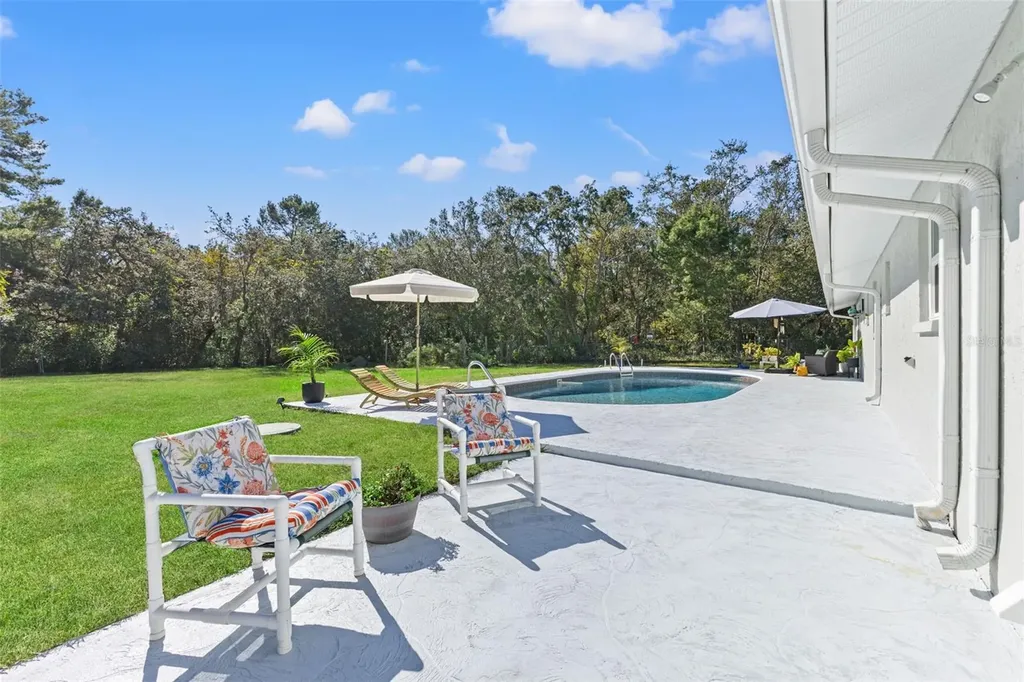 17504 Thomas Boulevard Hudson FL 34667