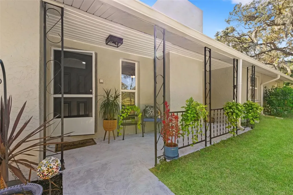 17504 Thomas Boulevard Hudson FL 34667