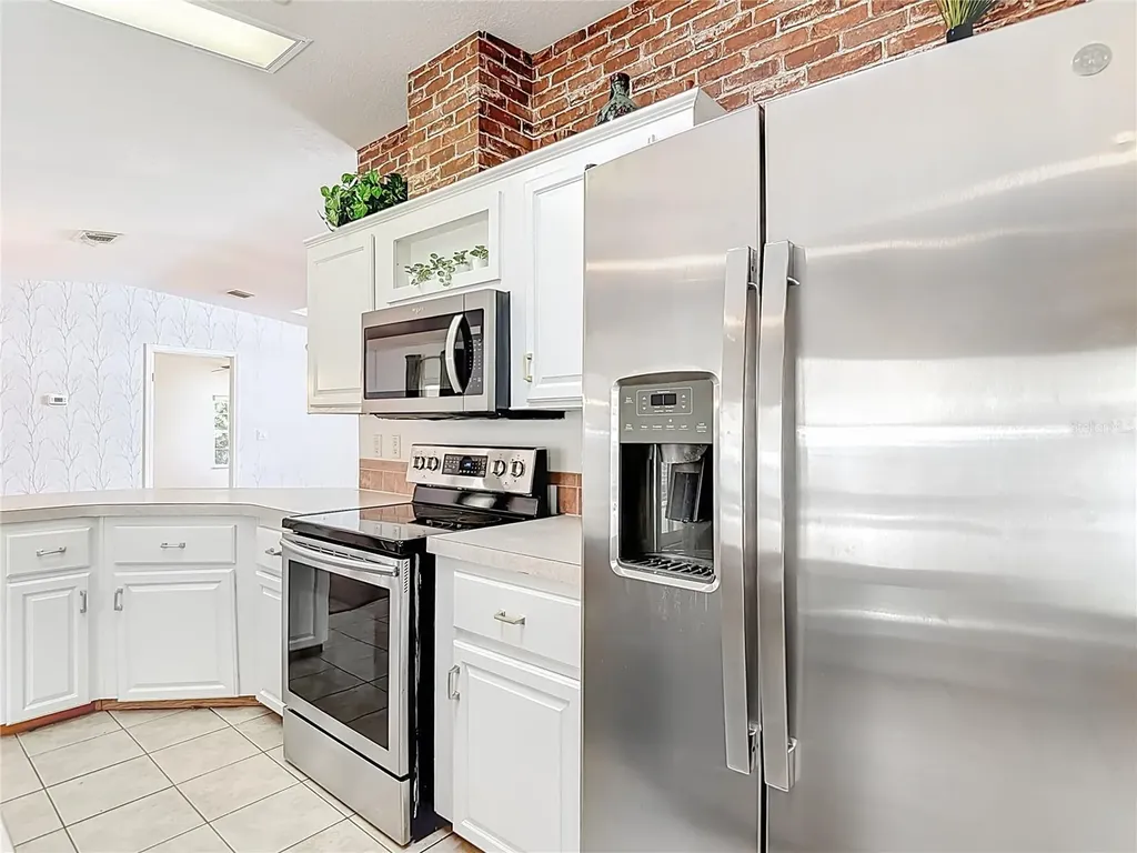 5745 Pawnee Street Zephyrhills FL 33542