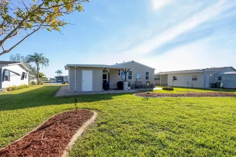 8364 Kinglet Drive Englewood FL 34224