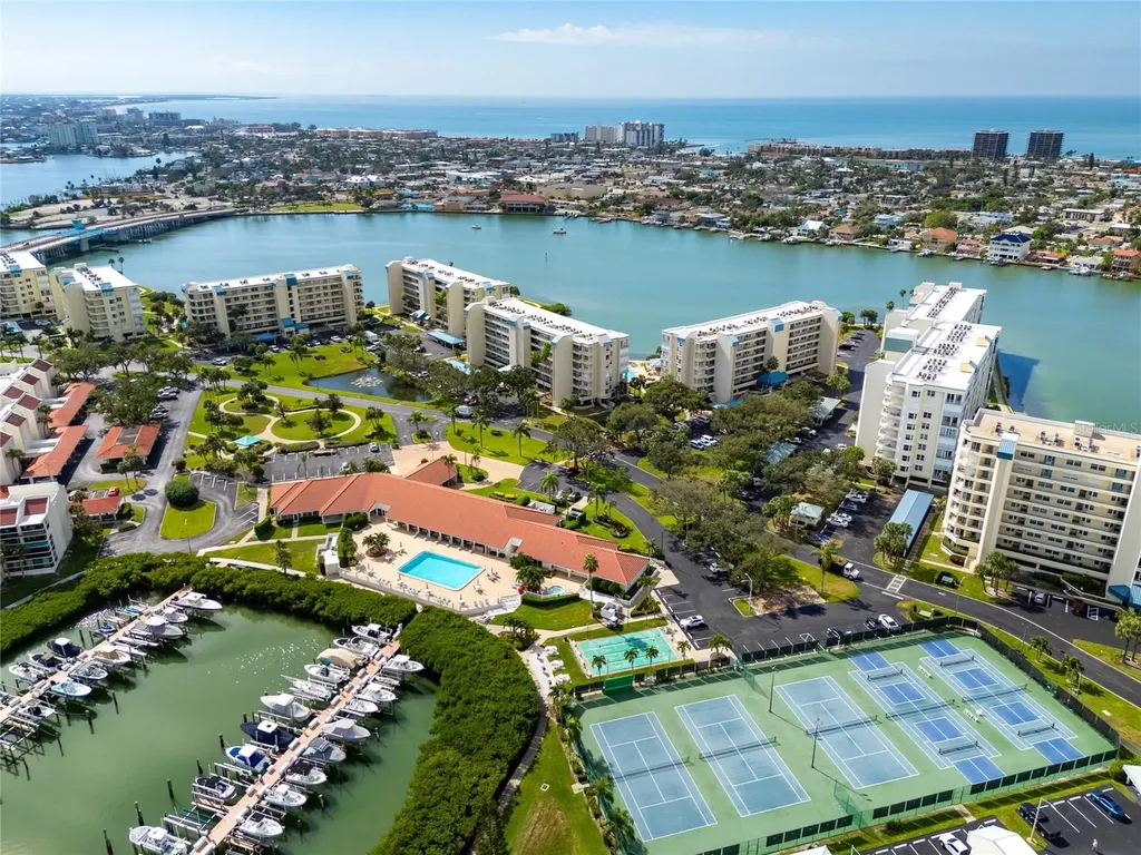 7892 Sailboat Key Boulevard S South Pasadena FL 33707