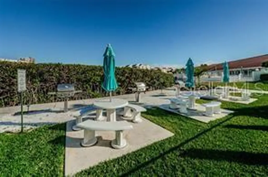 7892 Sailboat Key Boulevard S South Pasadena FL 33707